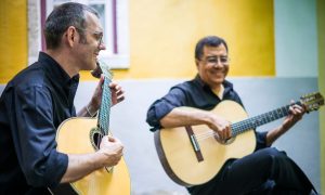 Fado Vorstellung in den Strassen von Lissabon