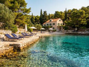 Boutique-Hotel zwischen Pinien mit direktem Zugang zum Strand in Kroatien